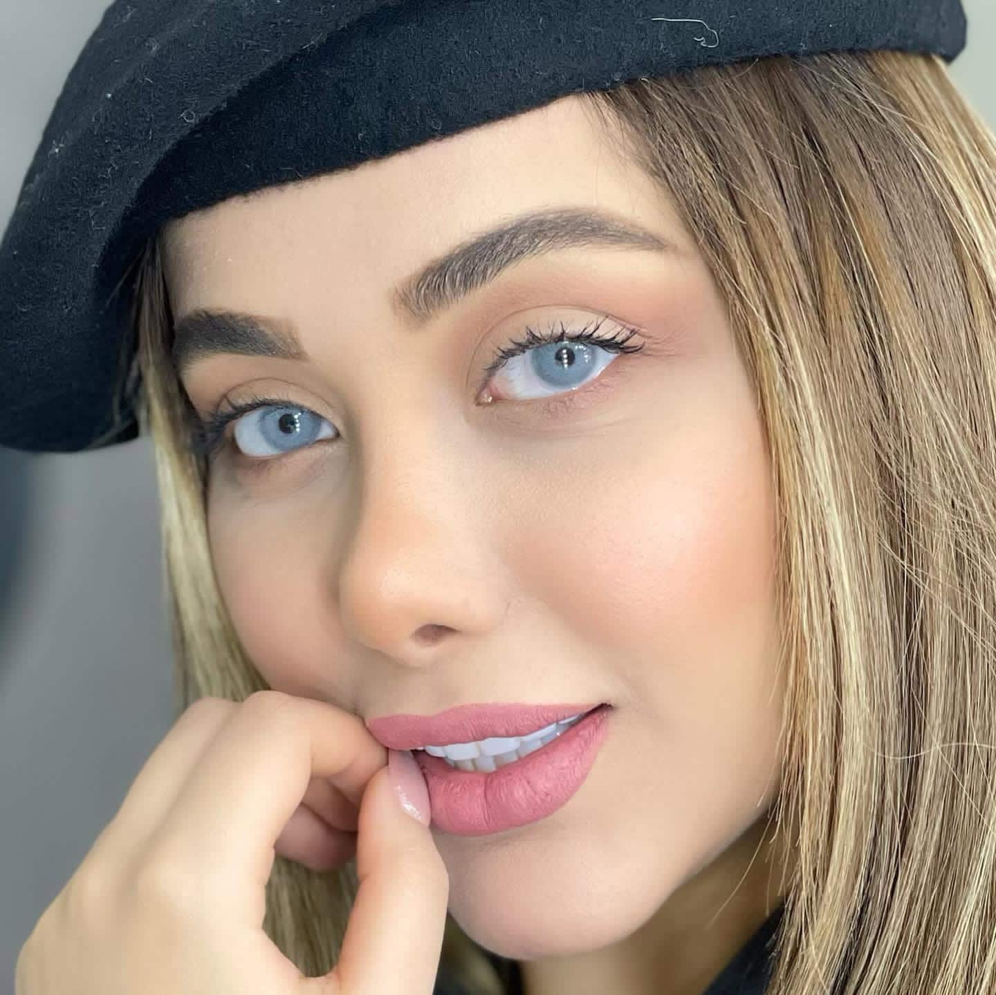 لنز طوسی آبی بدون دور Pixie Gray - Image 4