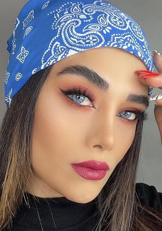 خرید لنز آبی دور دار Aurora Atlantis