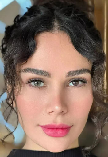 لنز سبز دور دار Caribbean Green