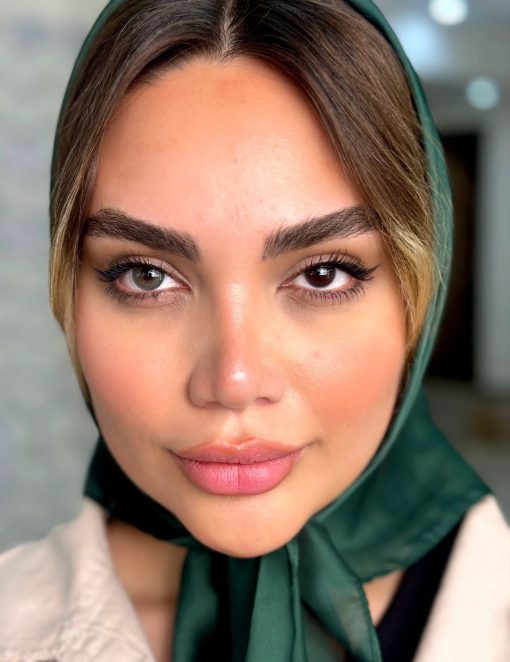 خرید لنز یونیک ویستریا