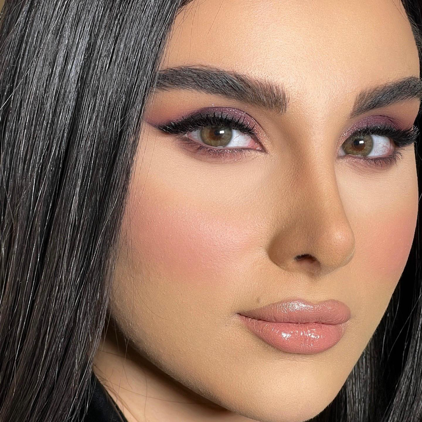 خرید لنز سبز دور دار Oliva Green