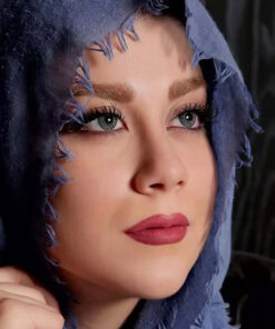 خرید لنز آرین رنگ اسکای بلو تن3