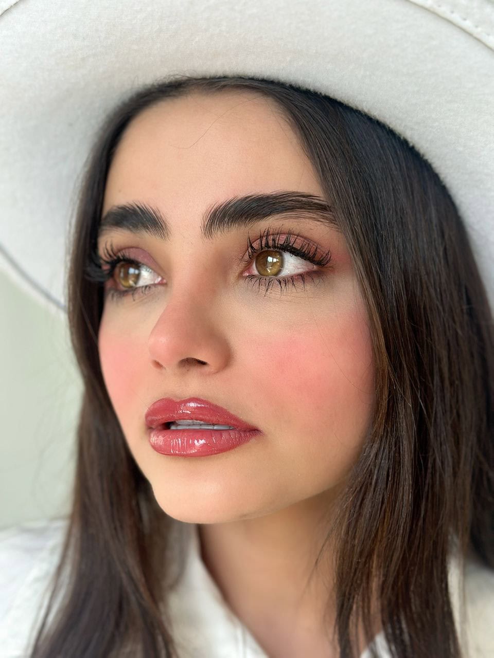 لنز عسلی دور دار Luxury Hazel - Image 2