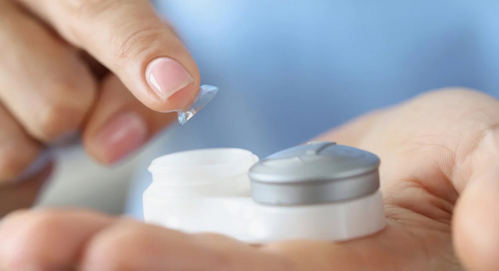 چه زمانی باید لنز را تعویض کرد؟