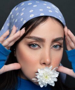 خرید لنز آبی بدون دور Ruby Blue